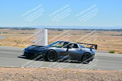 media/Oct-18-2025-Extreme Speed (Sat) [[d6d7e1fef1]]/Group 4 Orange/Session 2 (Turn 3)/